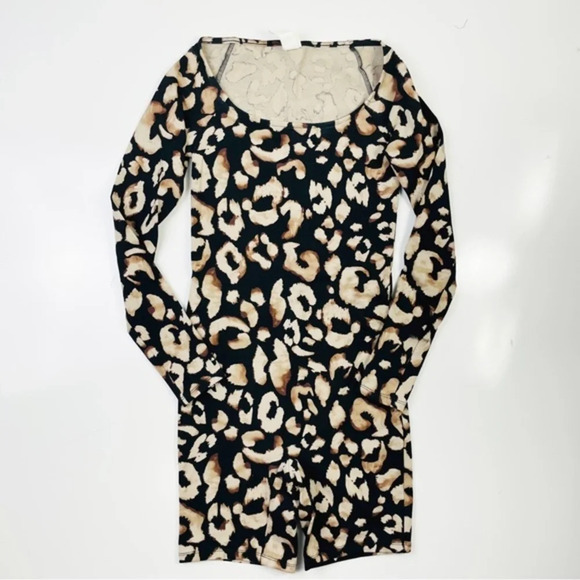 H&M Black Long Sleeve Animal Print Romper Size‎ Small - Picture 1 of 8